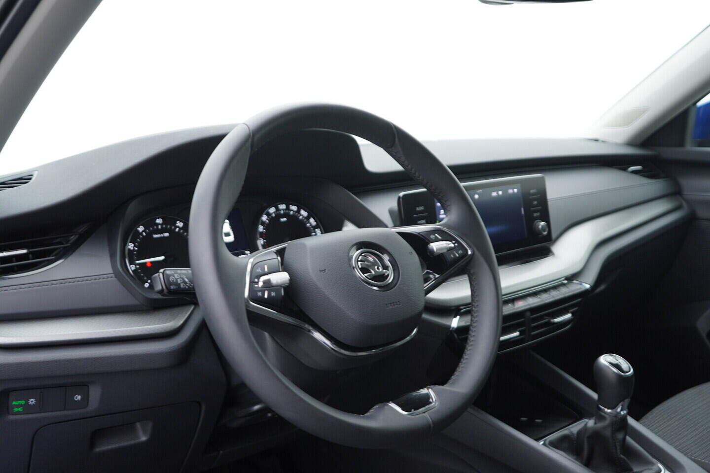 O119V07156_21.webp_OCTAVIA Ambition 1.5 TSI 110 kW manuál, DPH