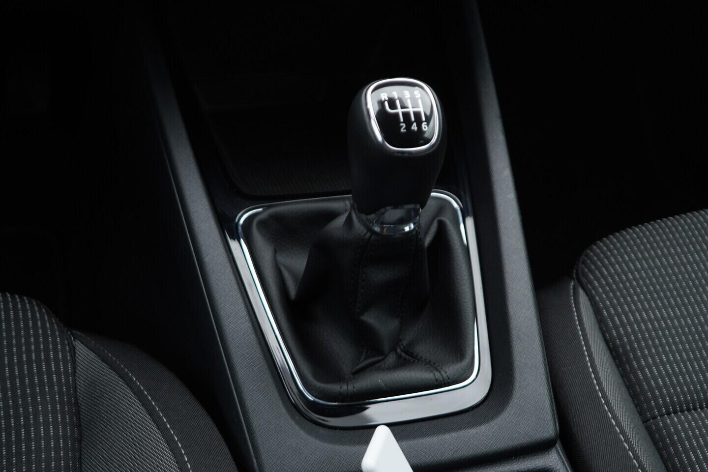 O119V07156_33.webp_OCTAVIA Ambition 1.5 TSI 110 kW manuál, DPH