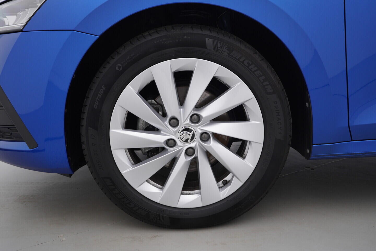 O119V07156_42.webp_OCTAVIA Ambition 1.5 TSI 110 kW manuál, DPH