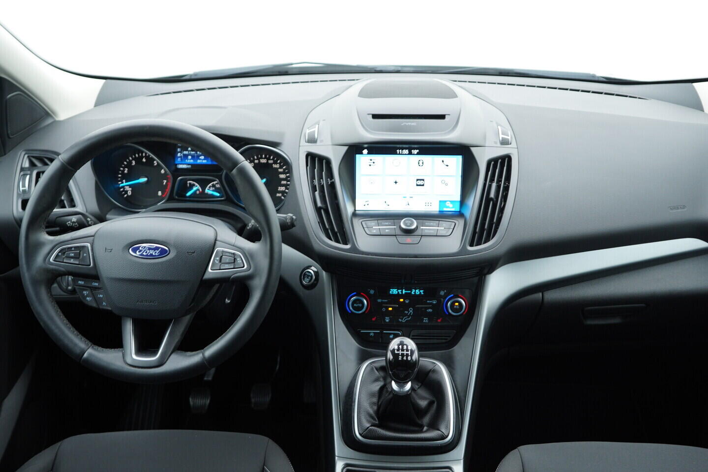 O119V07162_26.webp_KUGA Cool a Connect 1.5  110 kW manuál