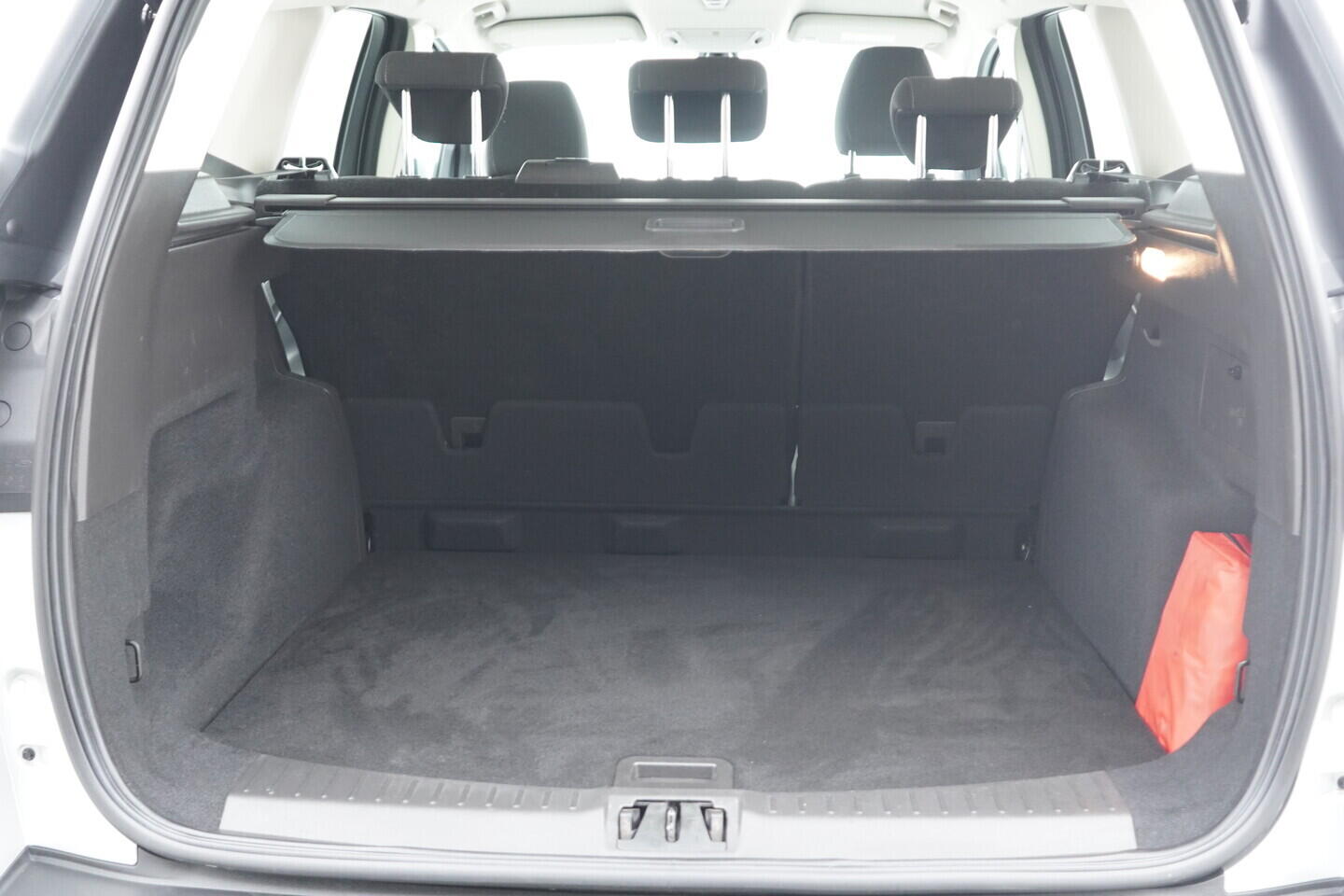 O119V07162_38.webp_KUGA Cool a Connect 1.5  110 kW manuál