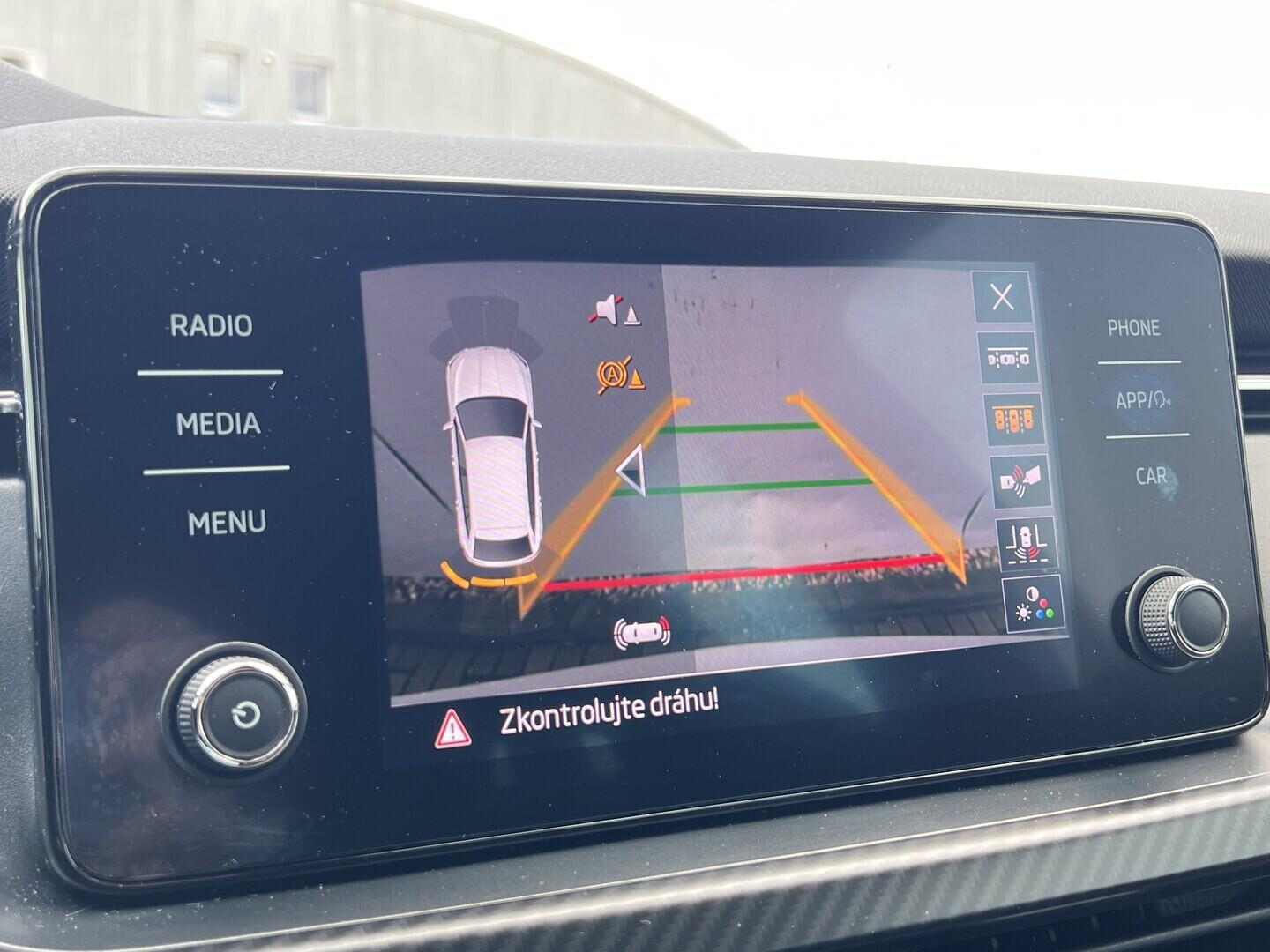 O119V07165_30.webp_SCALA  1.5 TSI 110 kW automat, DPH