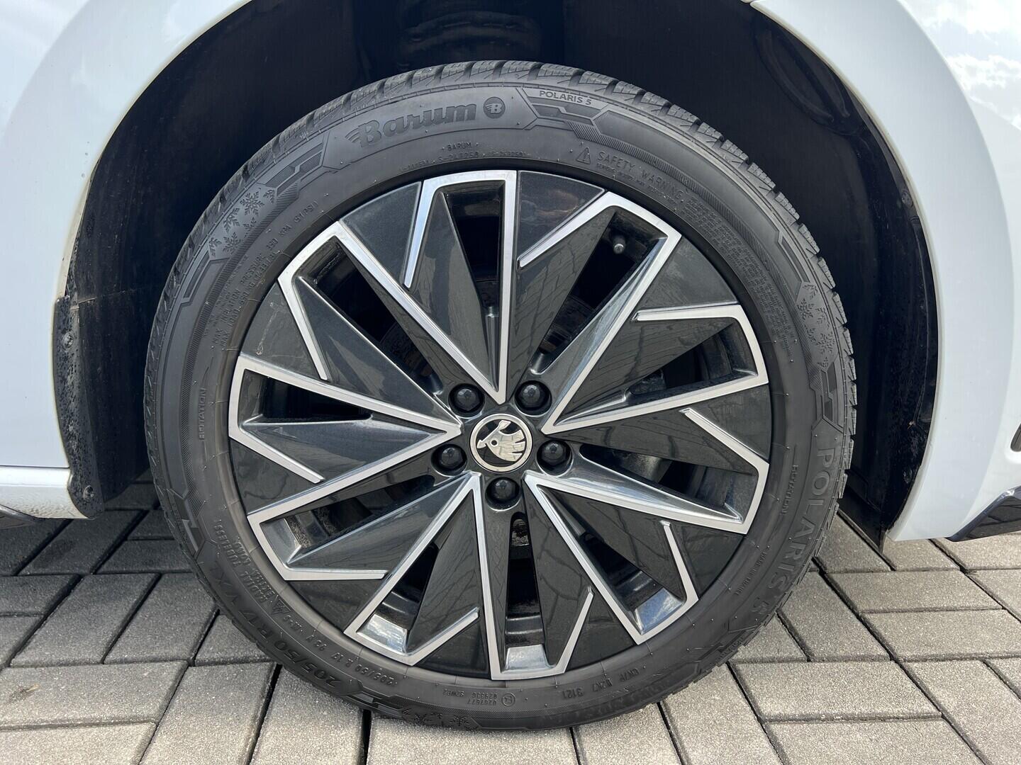 O119V07165_37.webp_SCALA  1.5 TSI 110 kW automat, DPH