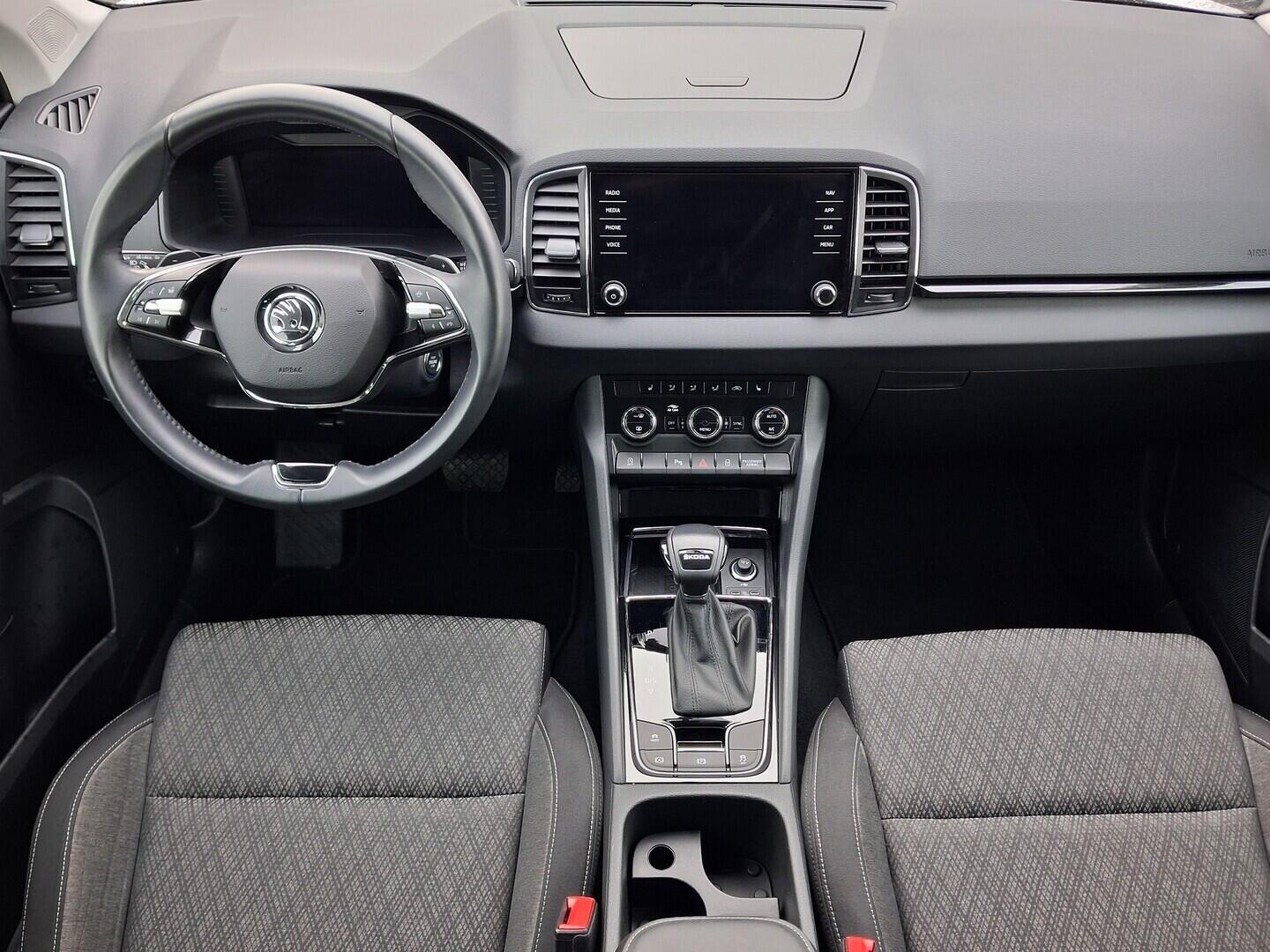 O119V07169_18.webp_KAROQ Style Plus 1.5 TSI 110 kW automat