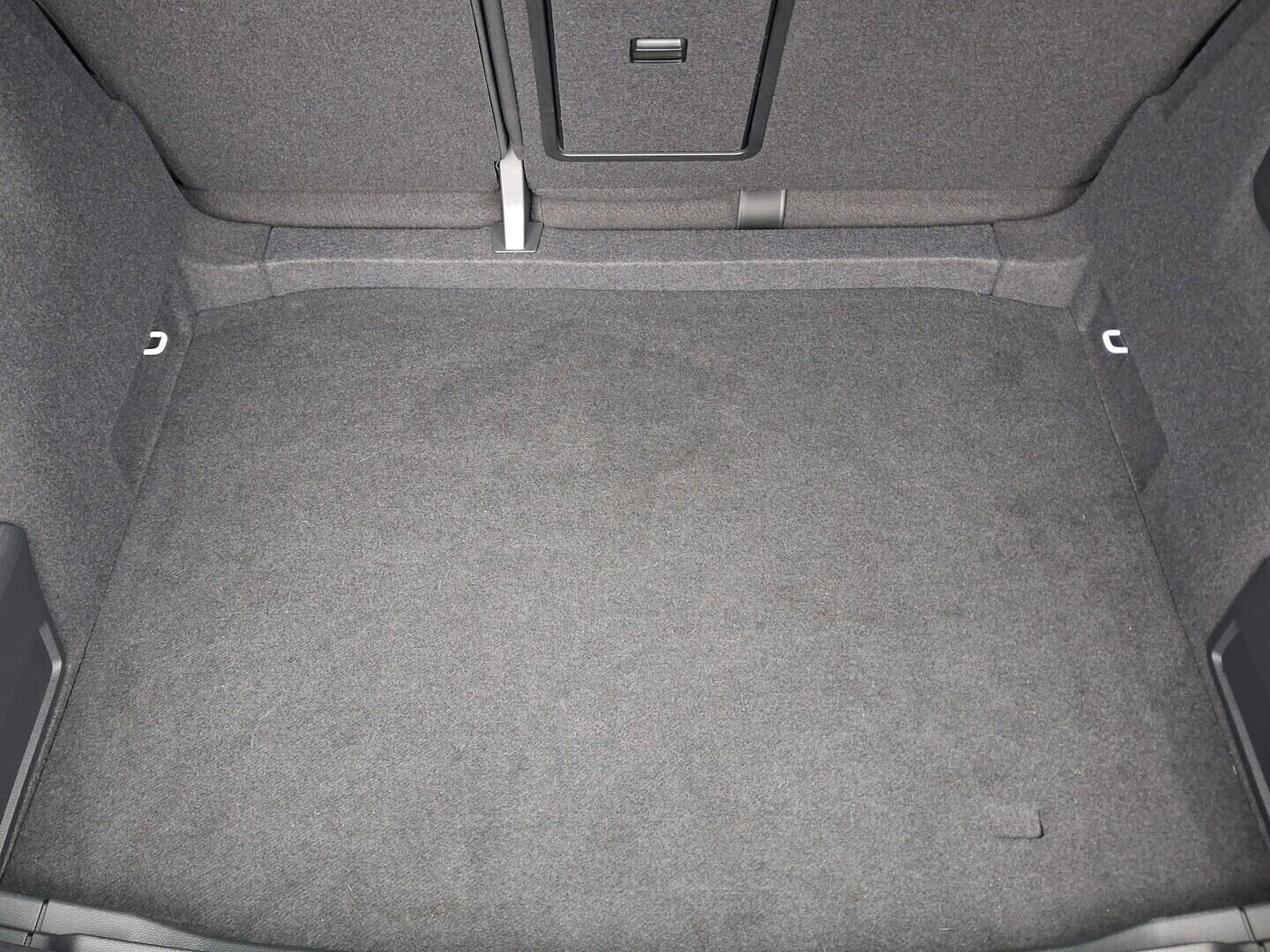 O119V07169_32.webp_KAROQ Style Plus 1.5 TSI 110 kW automat