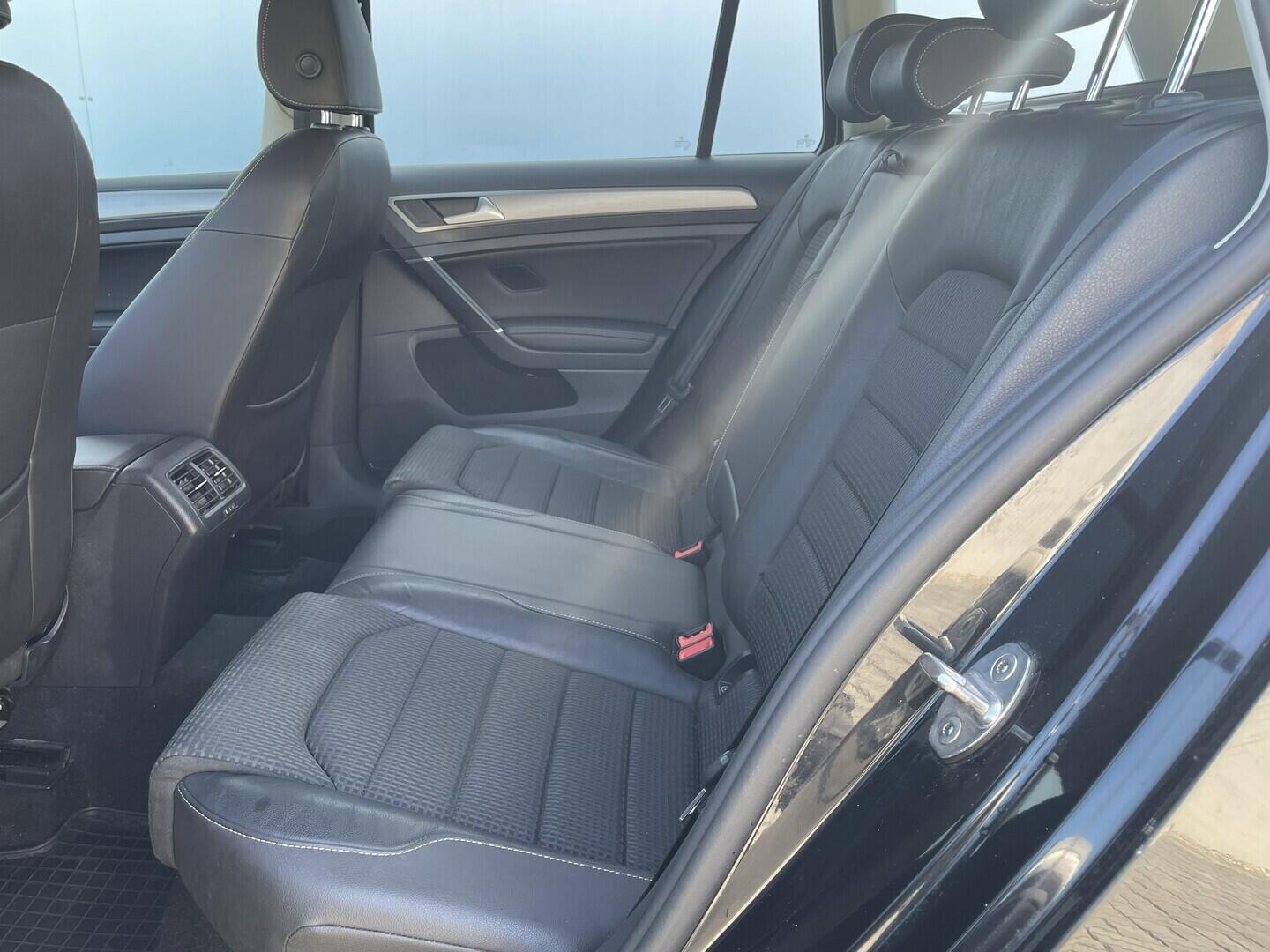 O119V07171_32.webp_GOLF  1.6 TDI 81 kW manuál