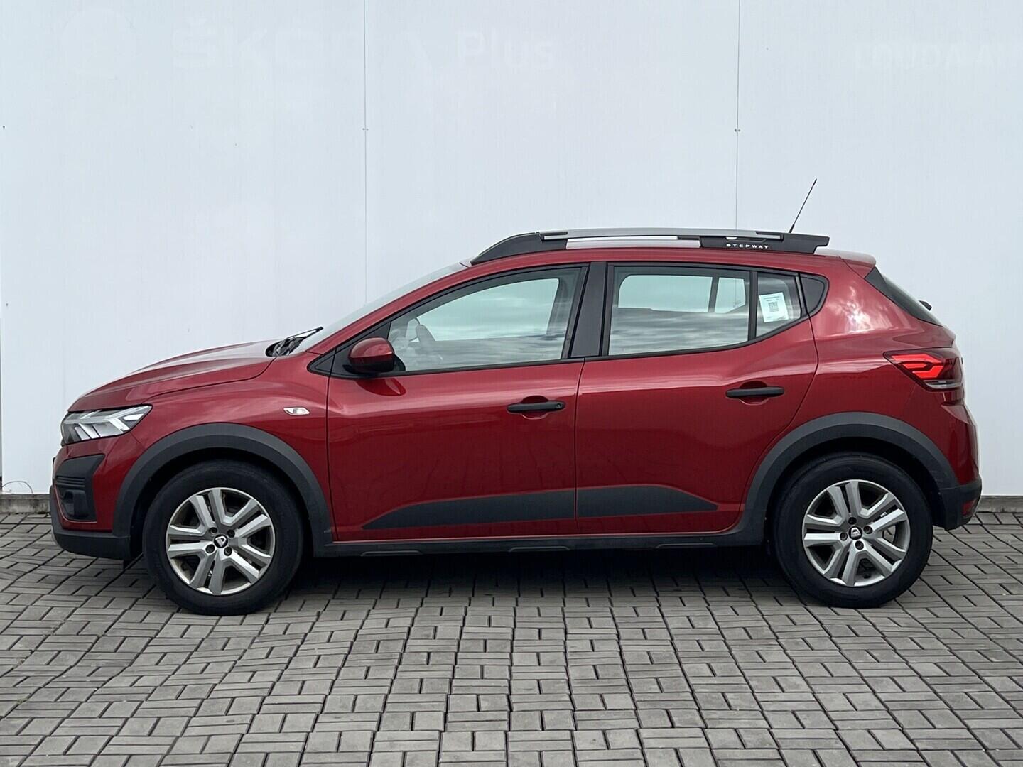 O119V07172_12.webp_SANDERO Stepway 1.0 TCe 67 kW manuál