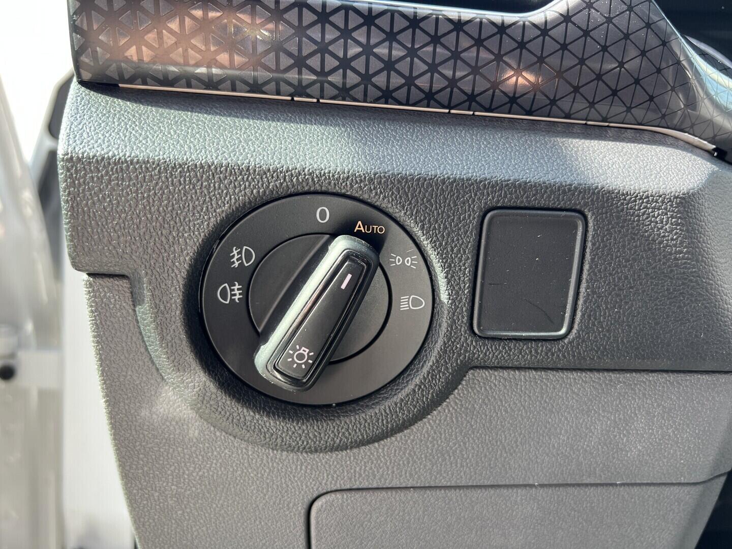 O119V07173_23.webp_T-CROSS Style 1.0 TSI 81 kW automat, DPH