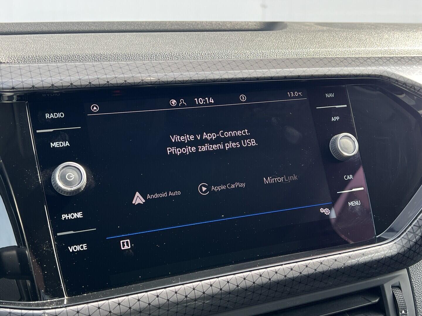 O119V07173_27.webp_T-CROSS Style 1.0 TSI 81 kW automat, DPH