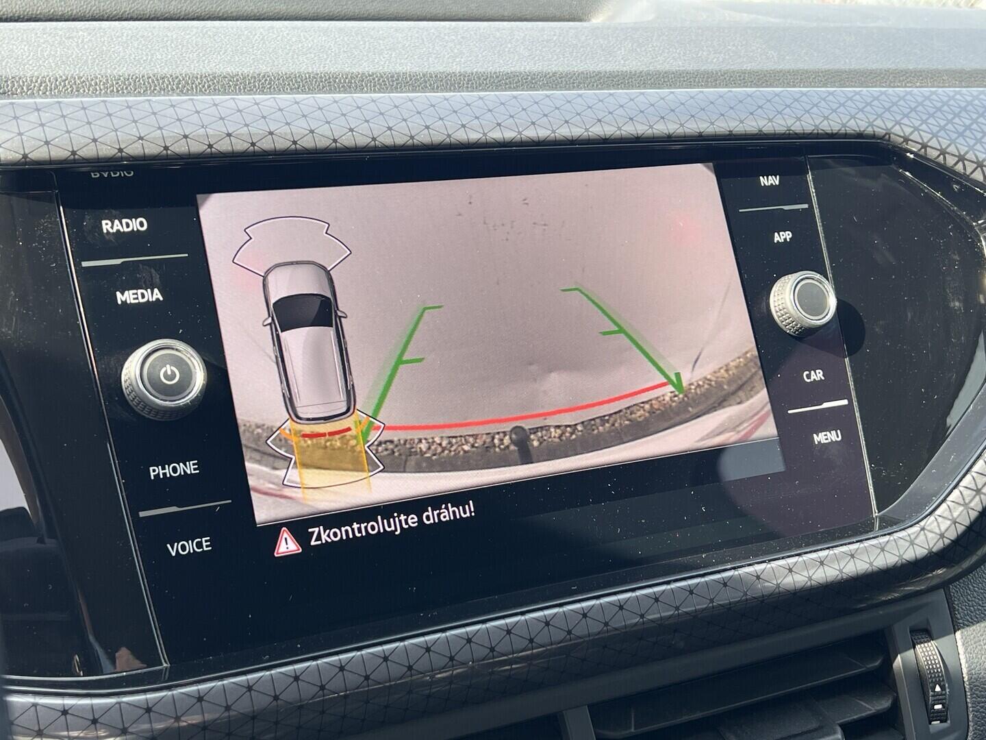 O119V07173_29.webp_T-CROSS Style 1.0 TSI 81 kW automat, DPH