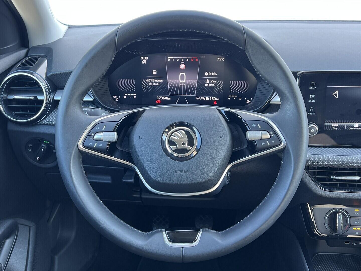 O119V07178_24.webp_FABIA Selection 1.0 MPI 59 kW manuál, DPH