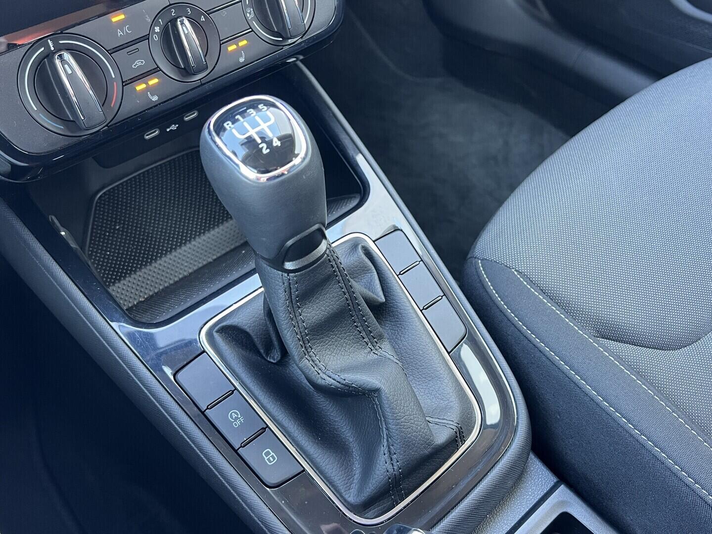 O119V07178_30.webp_FABIA Selection 1.0 MPI 59 kW manuál, DPH