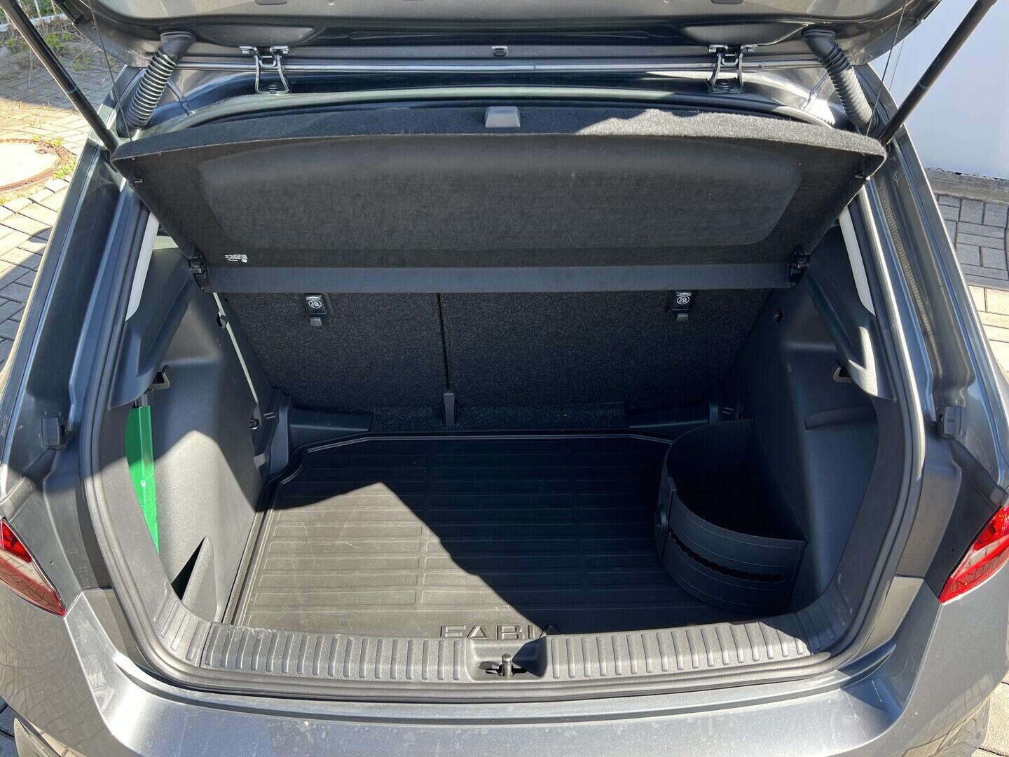 O119V07178_33.webp_FABIA Selection 1.0 MPI 59 kW manuál, DPH