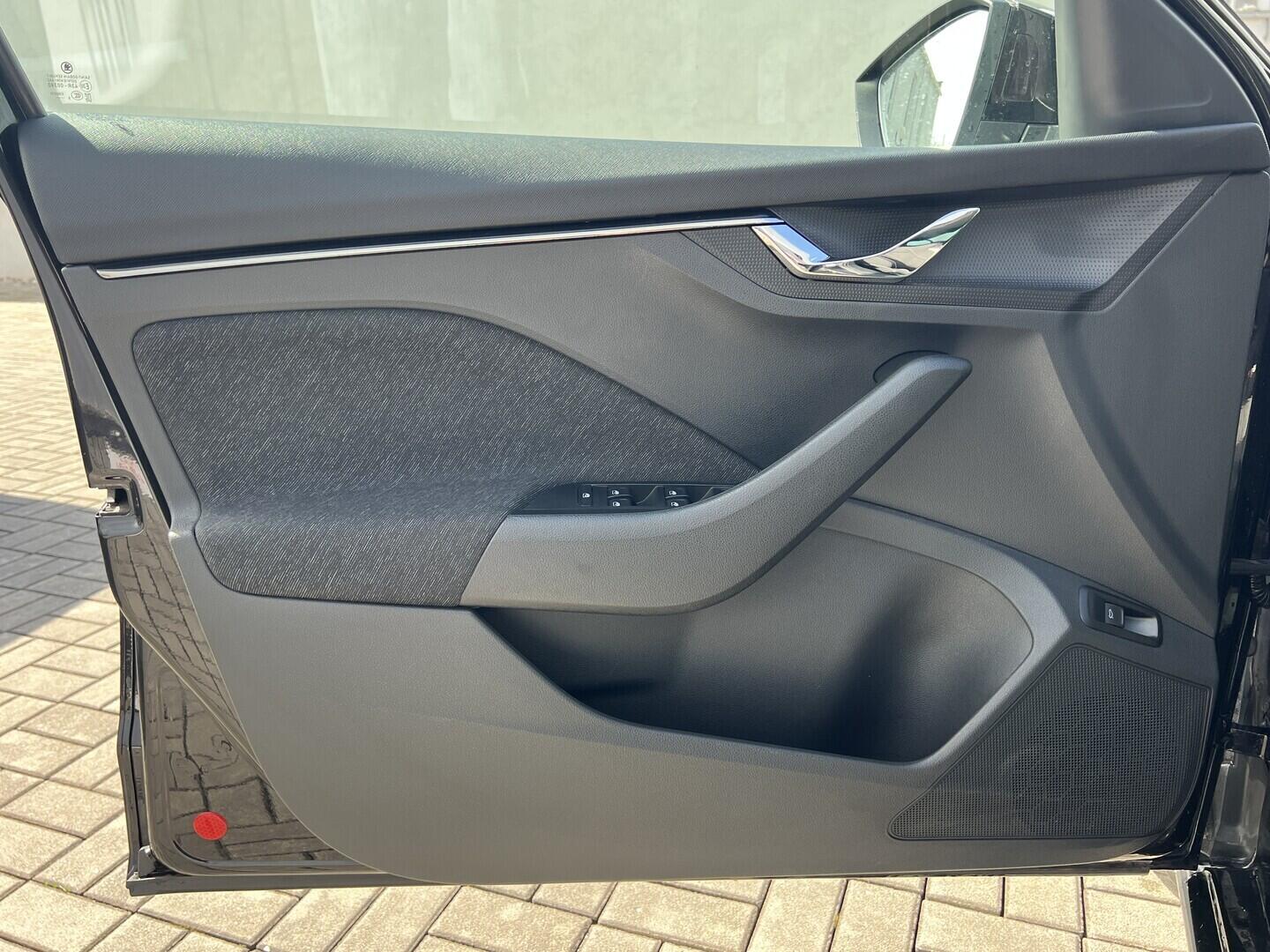 O119V07181_21.webp_SCALA Style Plus 1.6 TDI 85 kW manuál