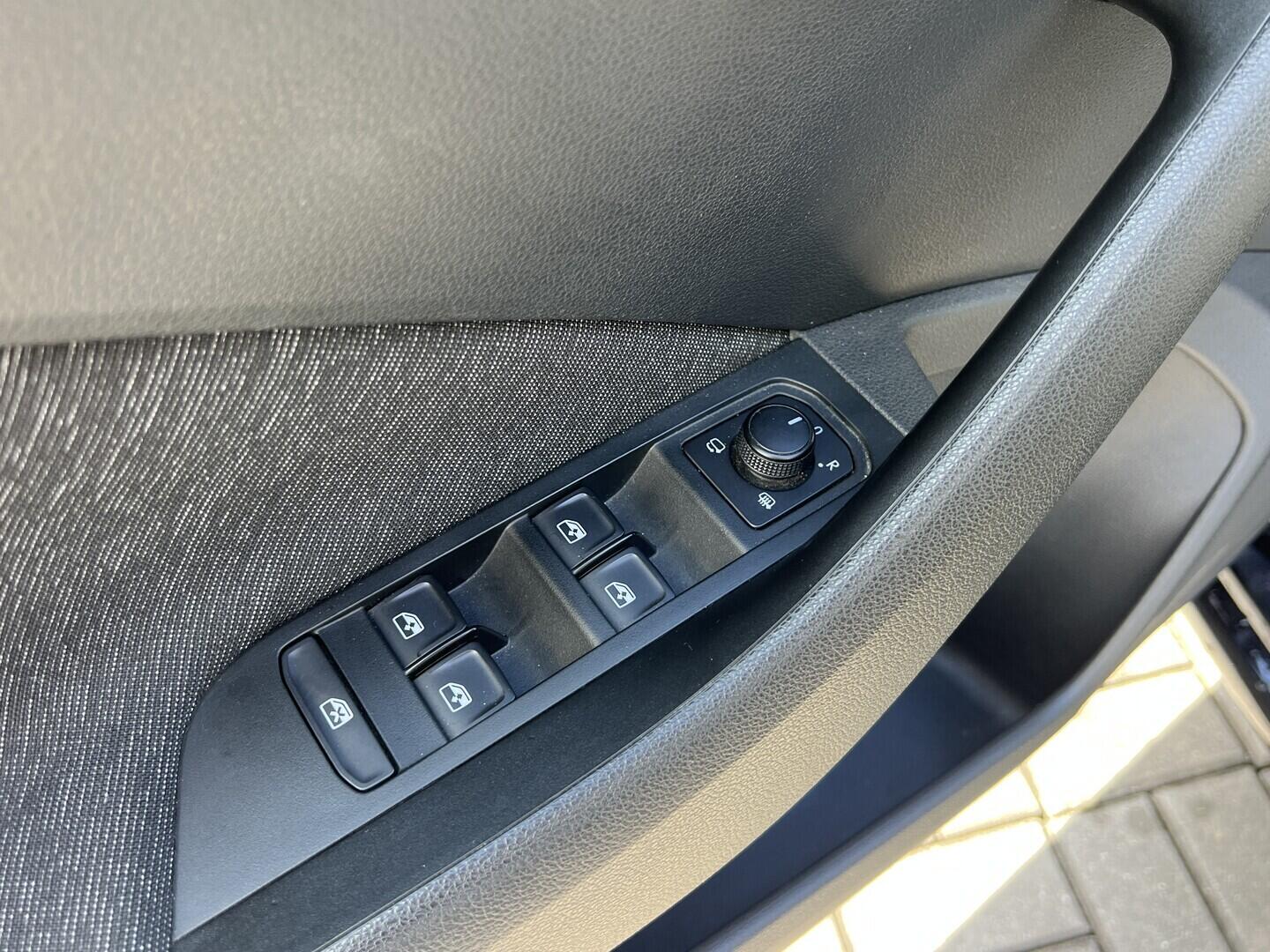 O119V07181_22.webp_SCALA Style Plus 1.6 TDI 85 kW manuál