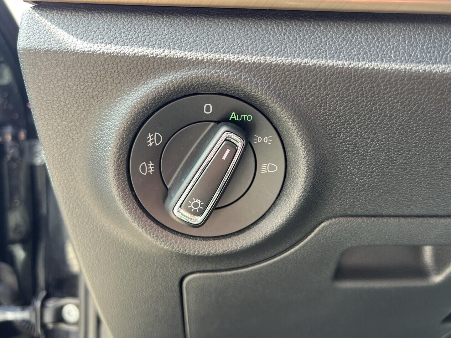 O119V07181_23.webp_SCALA Style Plus 1.6 TDI 85 kW manuál