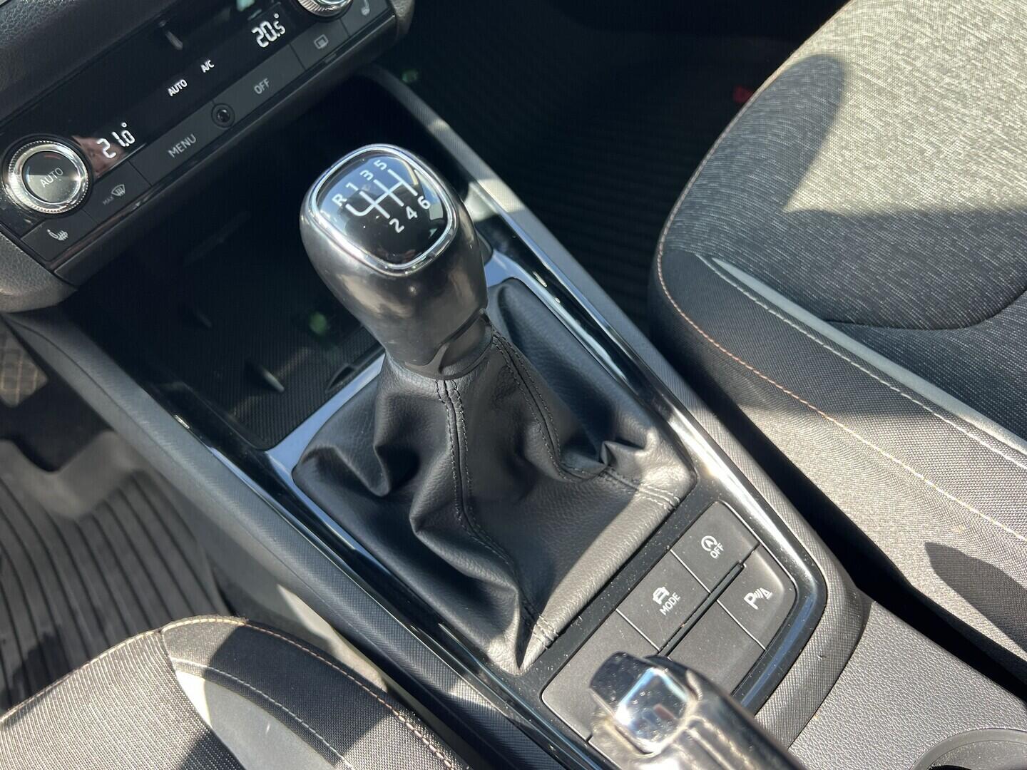 O119V07181_33.webp_SCALA Style Plus 1.6 TDI 85 kW manuál