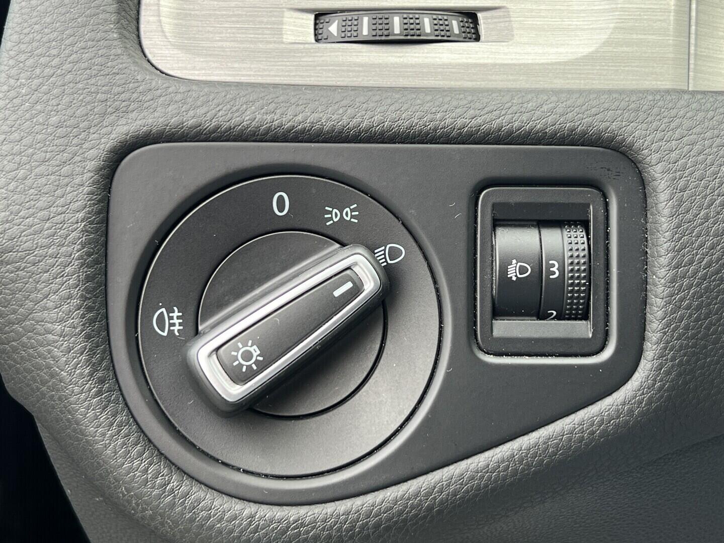 O119V07185_24.webp_GOLF trendline 1.2 TSI 77 kW manuál