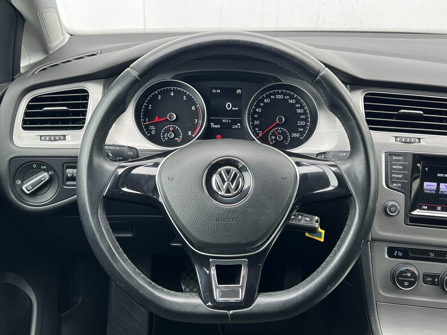 O119V07185_25.webp_GOLF trendline 1.2 TSI 77 kW manuál