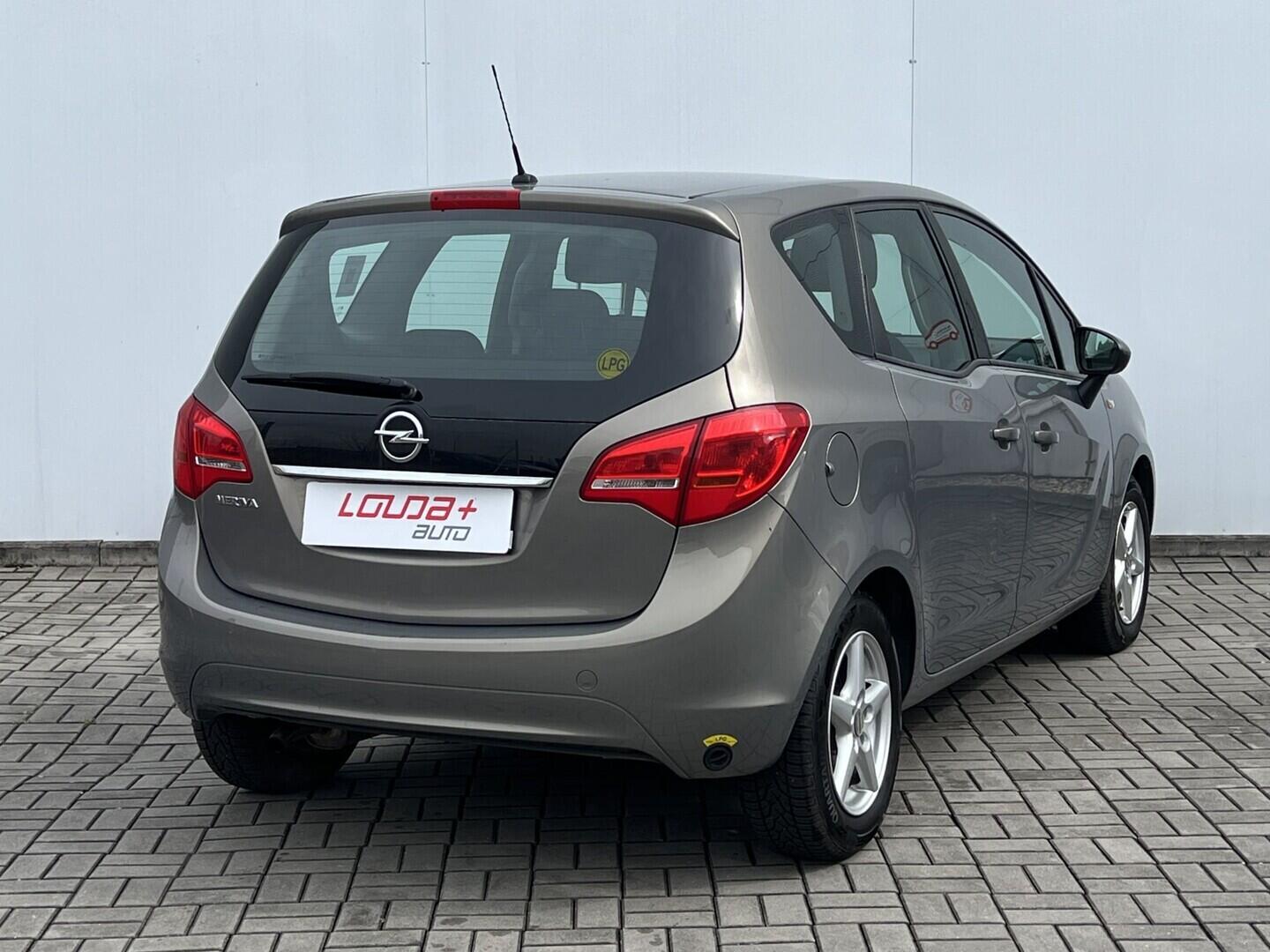 O119V07186_11.webp_MERIVA  1.4  74 kW manuál