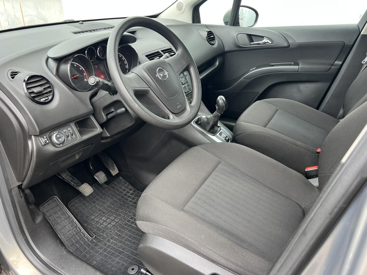 O119V07186_18.webp_MERIVA  1.4  74 kW manuál