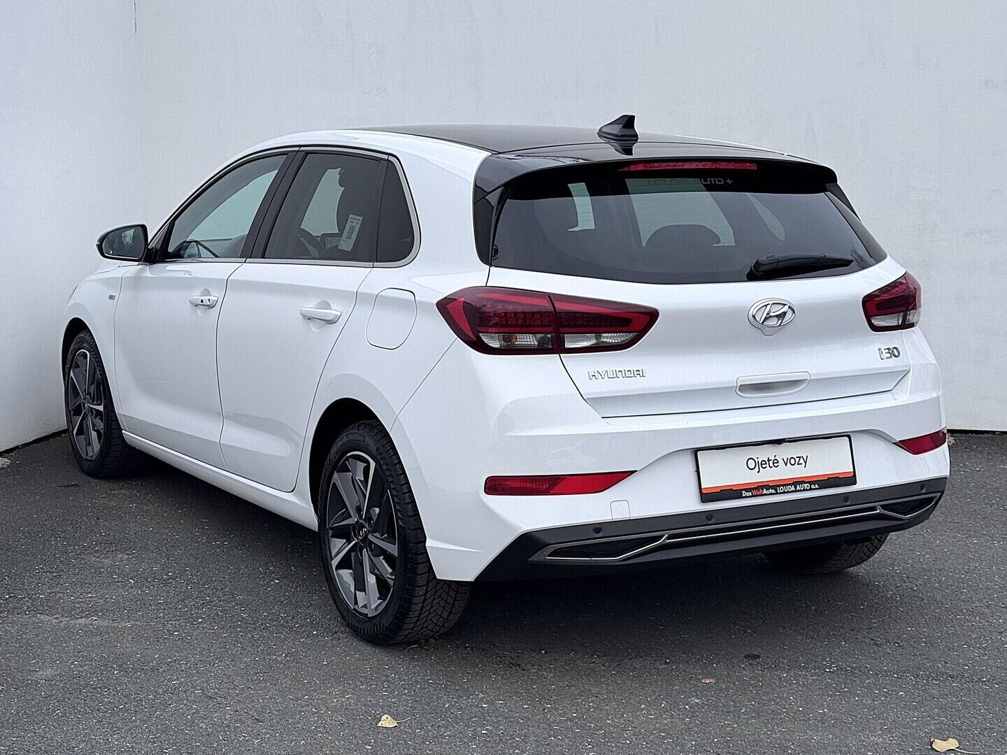 O119V07191_15.webp_I30 Style 1.5 TCI/GDI 117 kW manuál