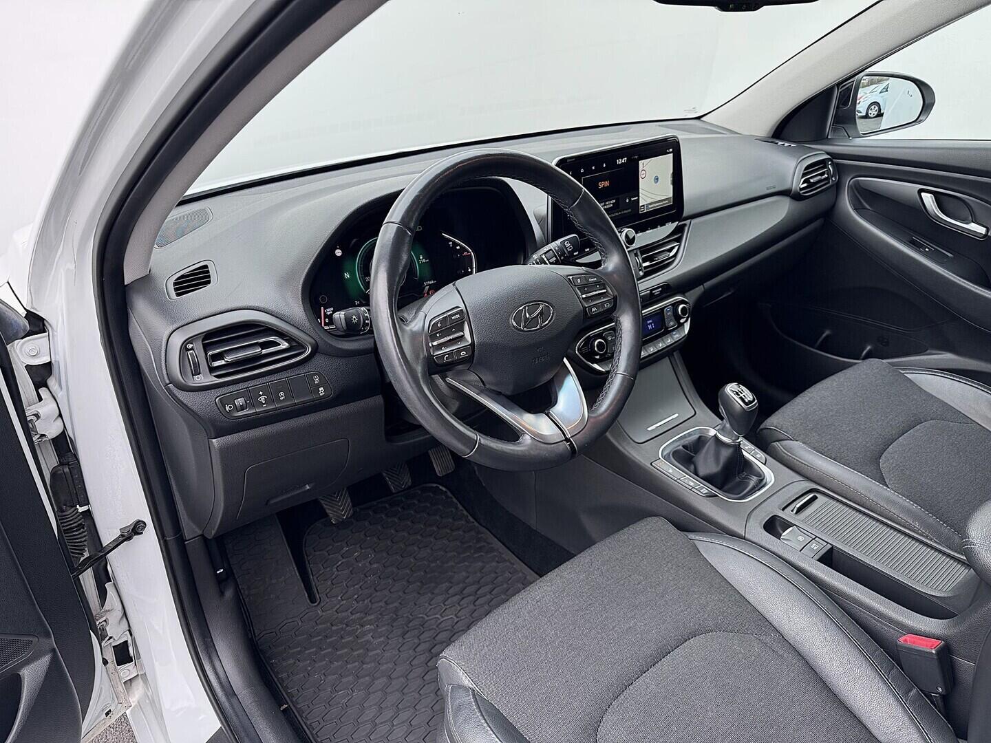 O119V07191_19.webp_I30 Style 1.5 TCI/GDI 117 kW manuál