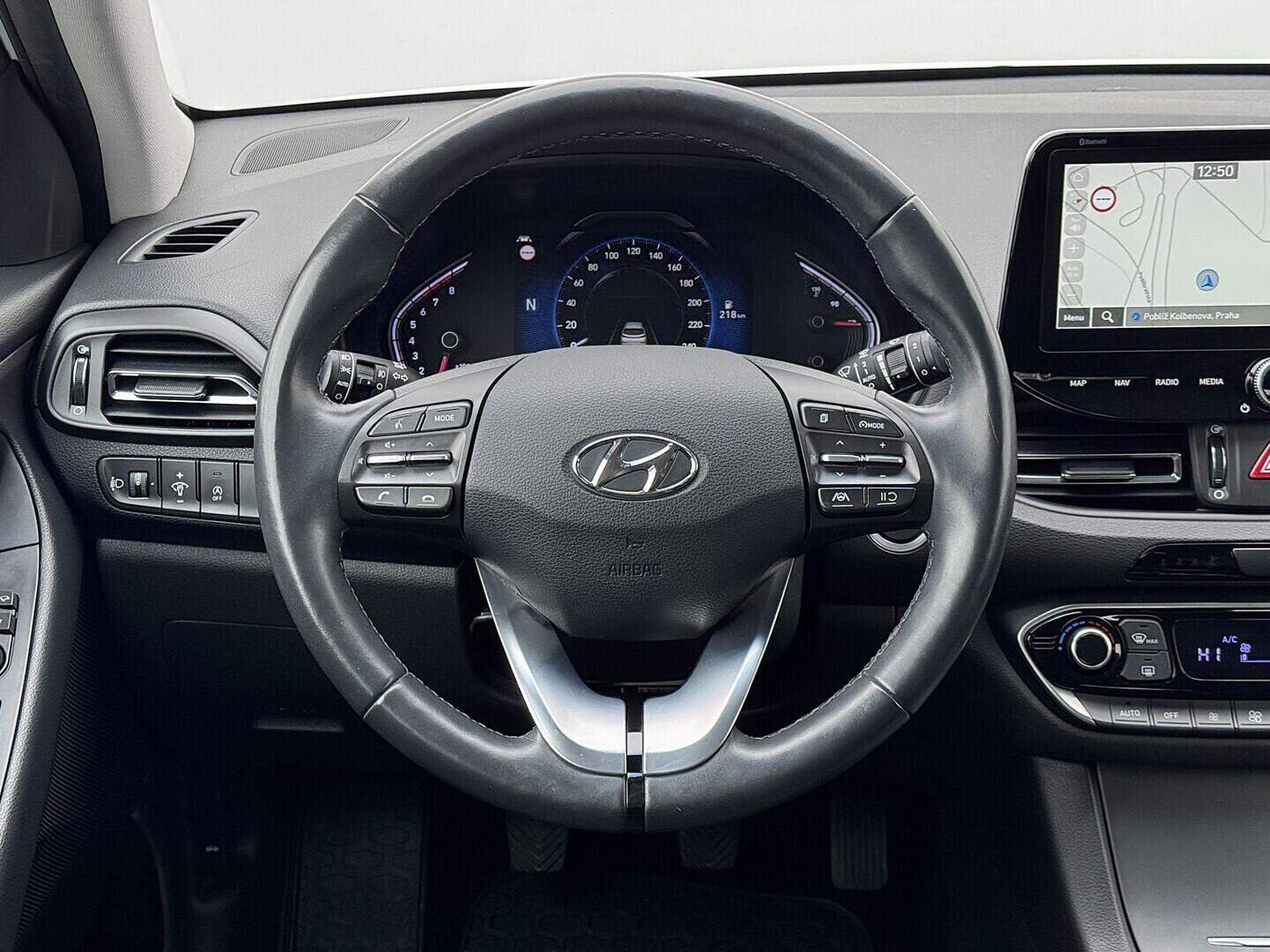 O119V07191_22.webp_I30 Style 1.5 TCI/GDI 117 kW manuál