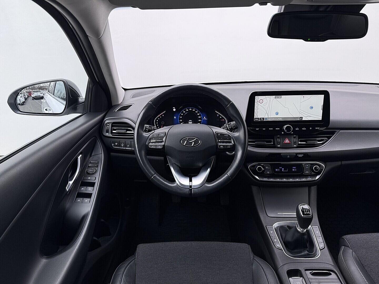 O119V07191_23.webp_I30 Style 1.5 TCI/GDI 117 kW manuál