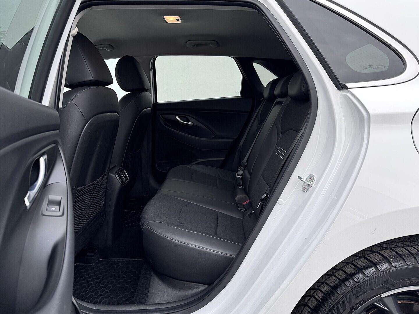 O119V07191_30.webp_I30 Style 1.5 TCI/GDI 117 kW manuál