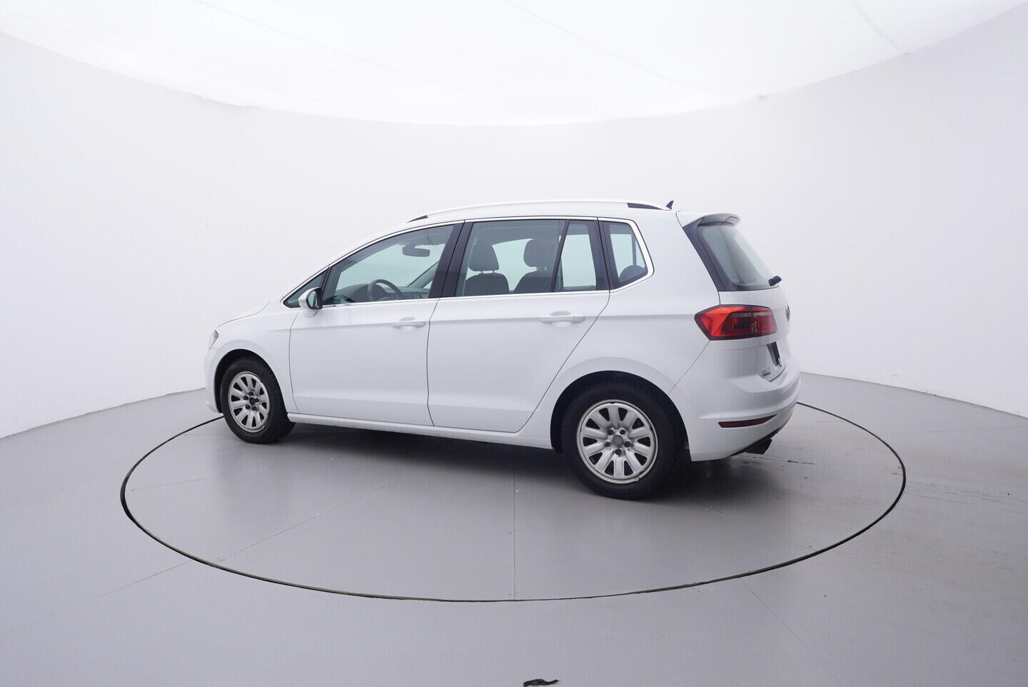 O119V07192_12.webp_GOLF SPORTSVAN Highline 1.4 TSI 92 kW manuál
