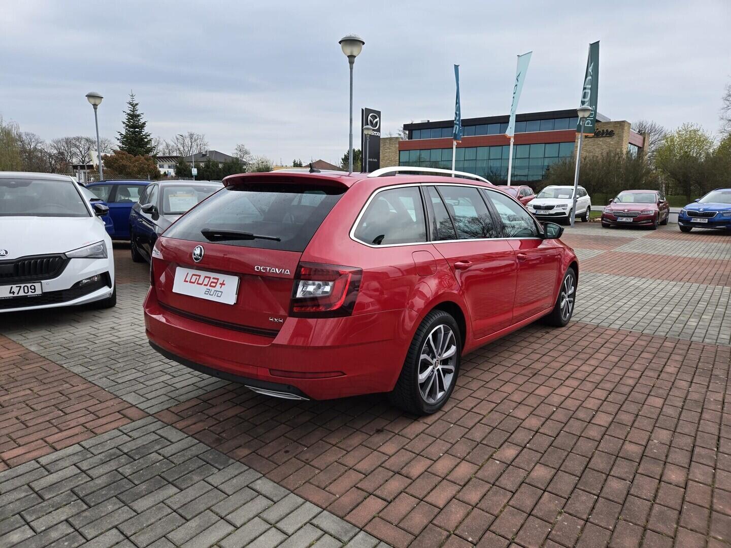 O119V07198_11.webp_OCTAVIA Style 2.0 TSI 140 kW automat, DPH