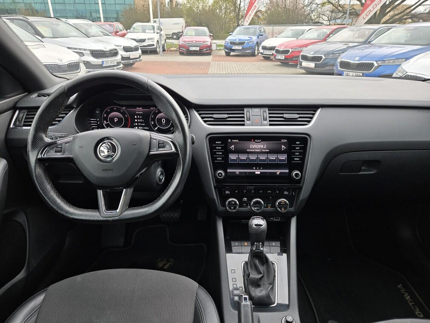 O119V07198_13.webp_OCTAVIA Style 2.0 TSI 140 kW automat, DPH