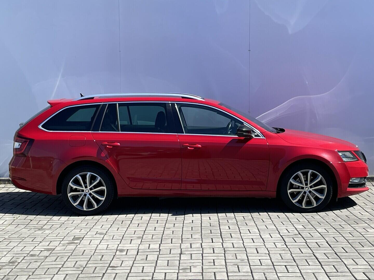 O119V07198_16.webp_OCTAVIA Style 2.0 TSI 140 kW automat, DPH