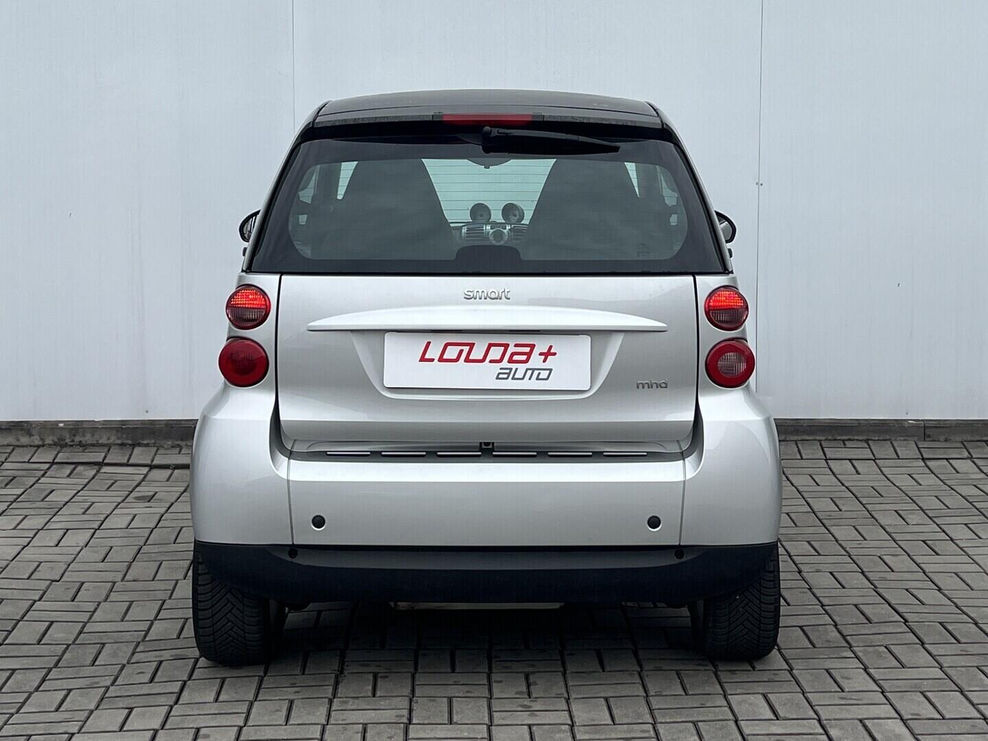 O119V07199_17.webp_FORTWO  1.0 1.0i 52 kW automat