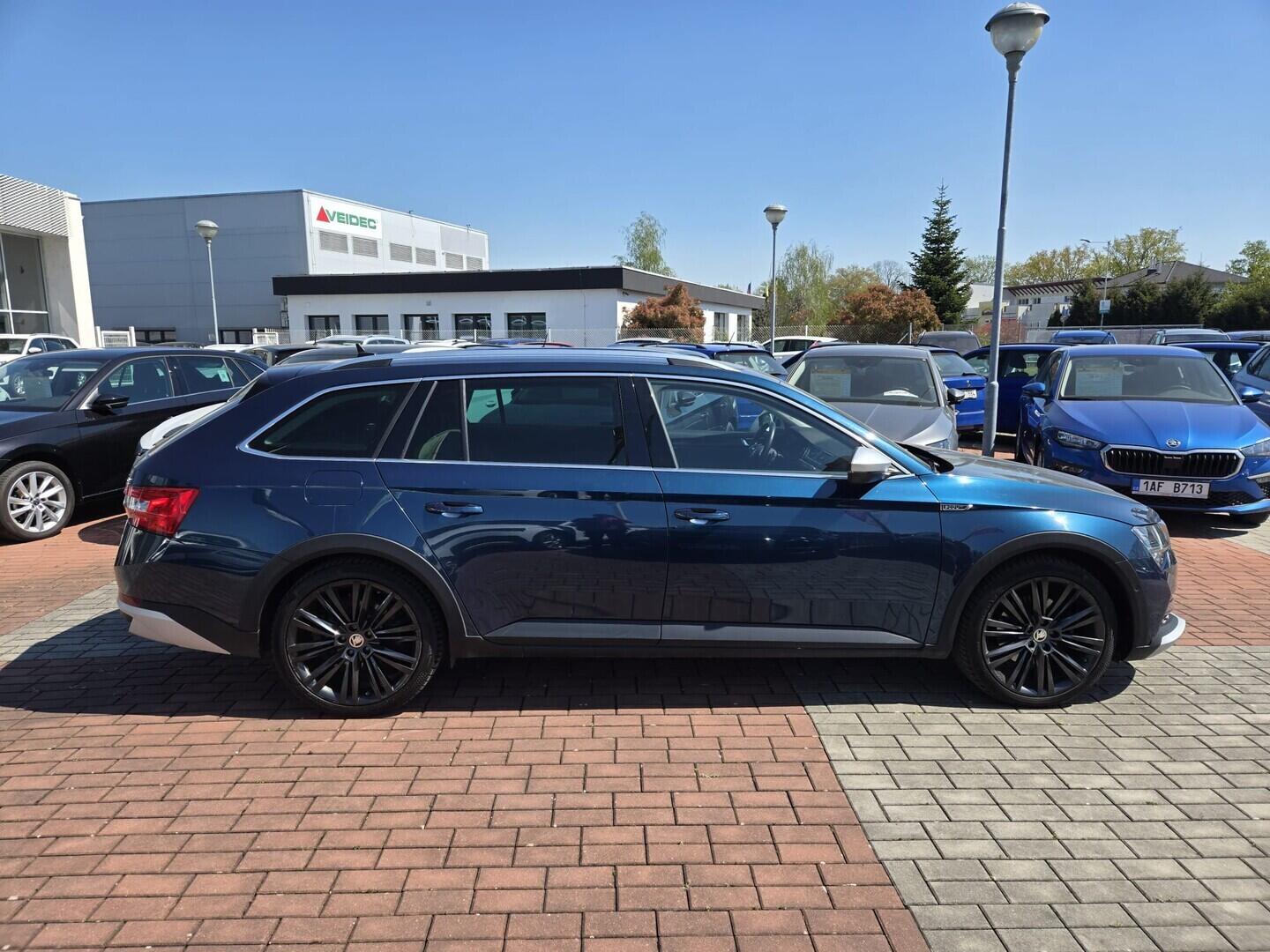 O119V07200_12.webp_SUPERB Scout 2.0 TDI 147 kW automat, DPH
