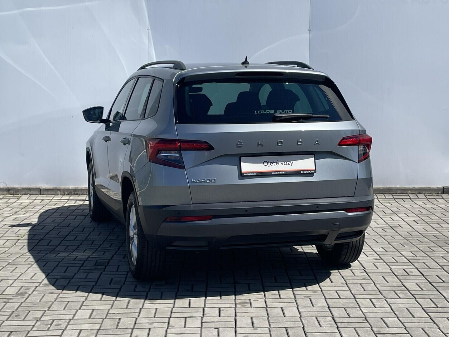 O119V07204_15.webp_KAROQ Ambition 1.5 TSI 110 kW manuál