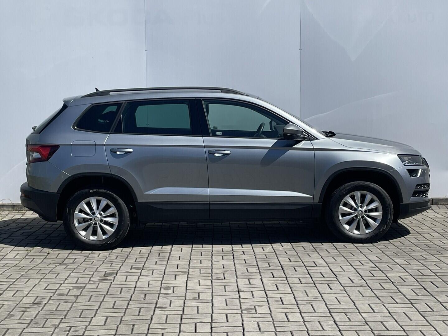 O119V07204_16.webp_KAROQ Ambition 1.5 TSI 110 kW manuál