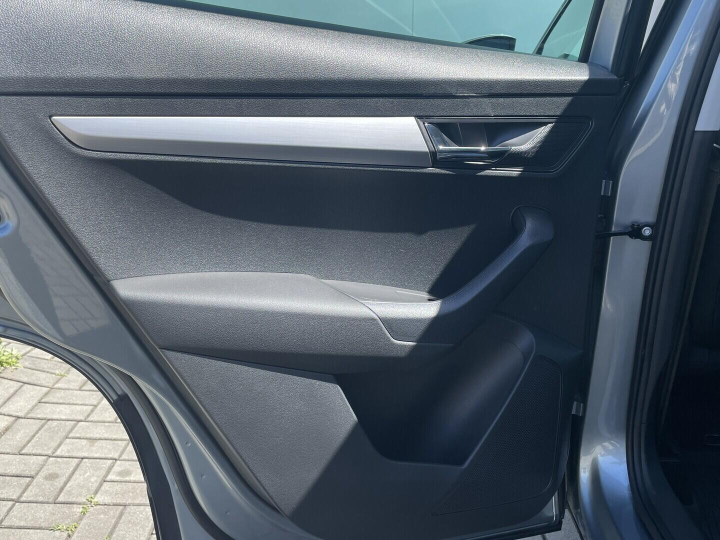 O119V07204_31.webp_KAROQ Ambition 1.5 TSI 110 kW manuál