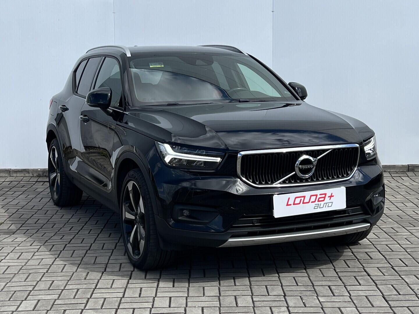 O119V07205_14.webp_XC40 Momentum 2.0  182 kW manuál, DPH