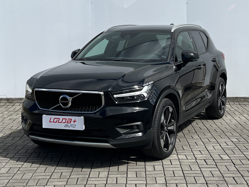 XC40 Momentum 2.0  182 kW manuál, DPH