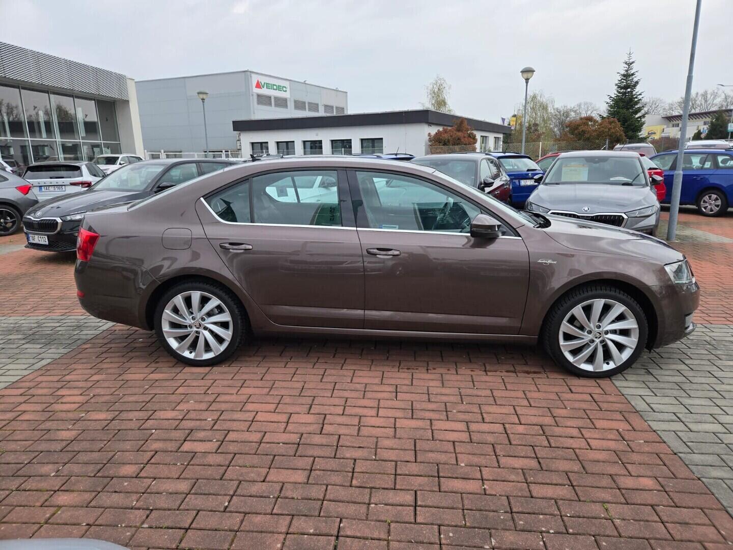 O119V07207_12.webp_OCTAVIA L&K 2.0 TDI 110 kW manuál