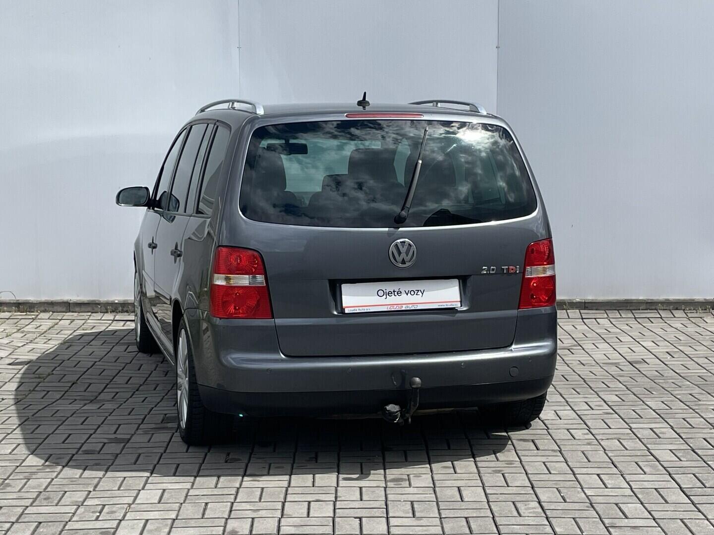 O119V07208_15.webp_TOURAN  2.0 TDI 103 kW automat