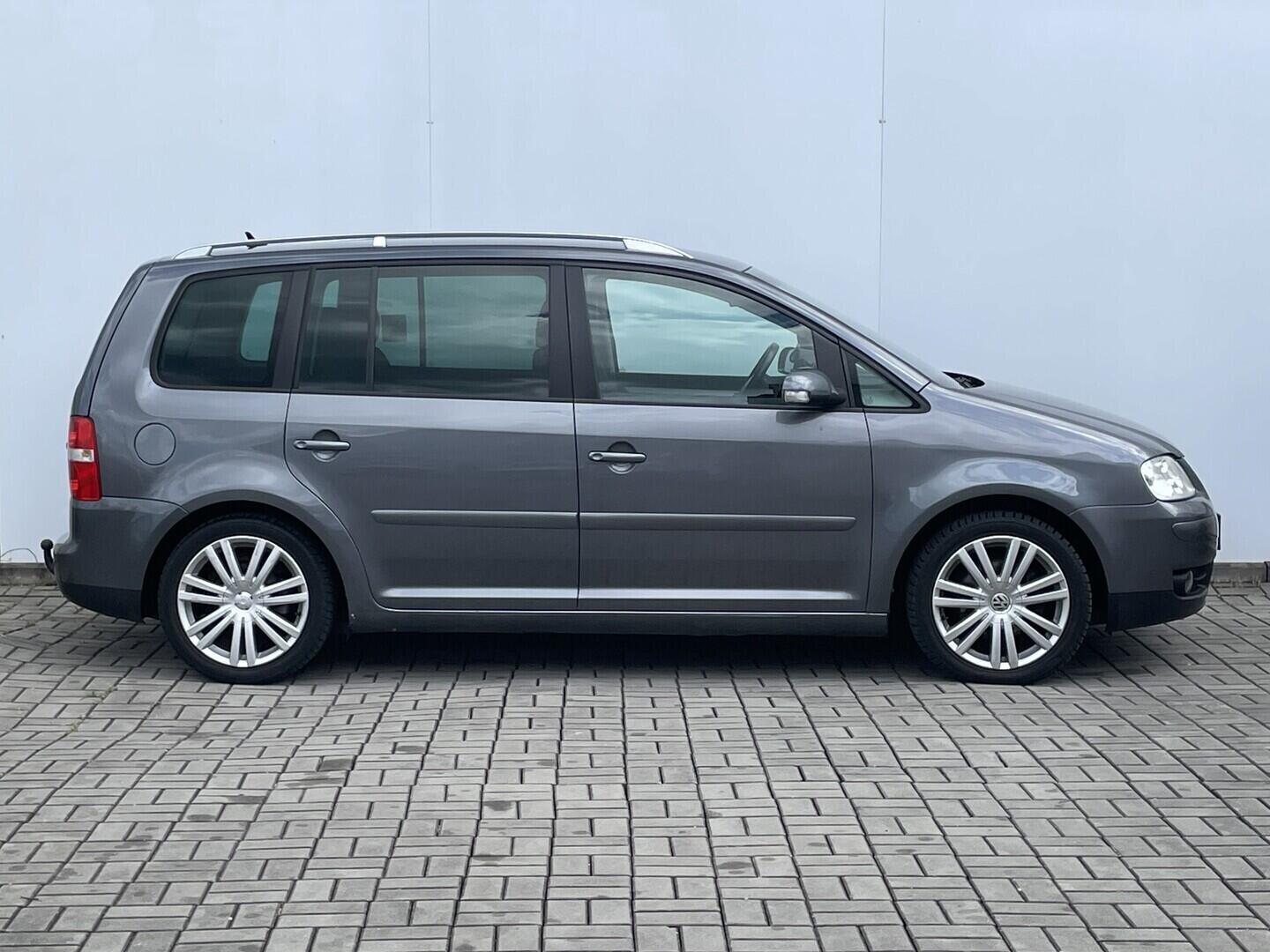 O119V07208_16.webp_TOURAN  2.0 TDI 103 kW automat