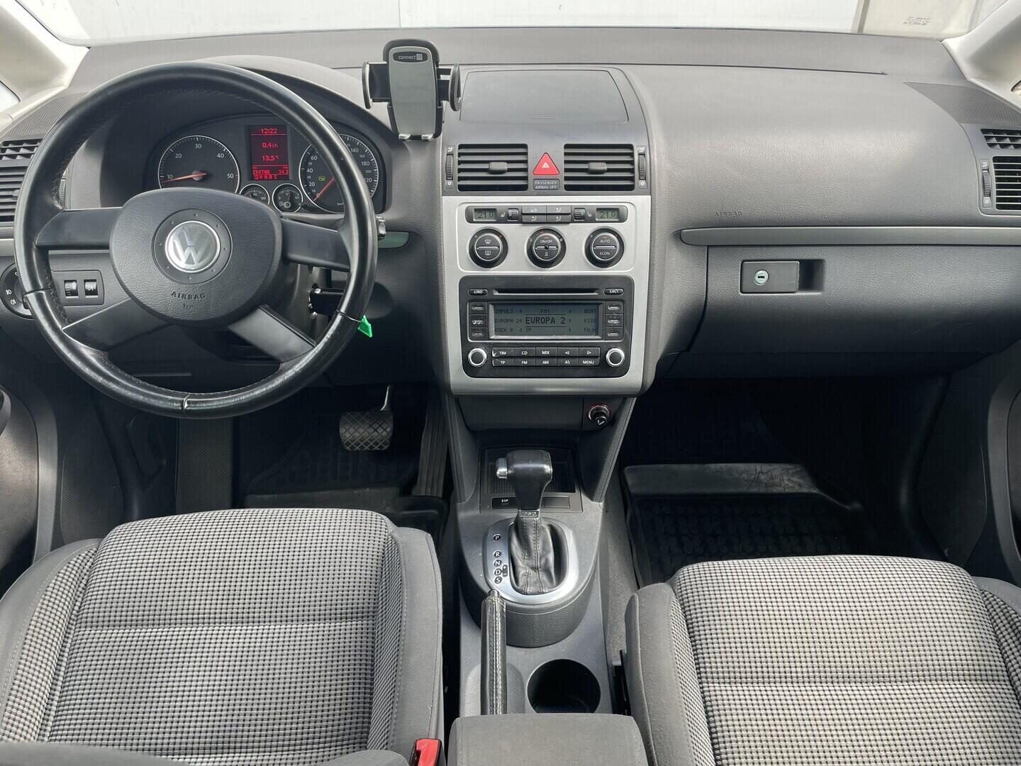 O119V07208_18.webp_TOURAN  2.0 TDI 103 kW automat