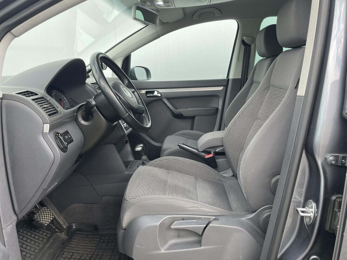 O119V07208_21.webp_TOURAN  2.0 TDI 103 kW automat