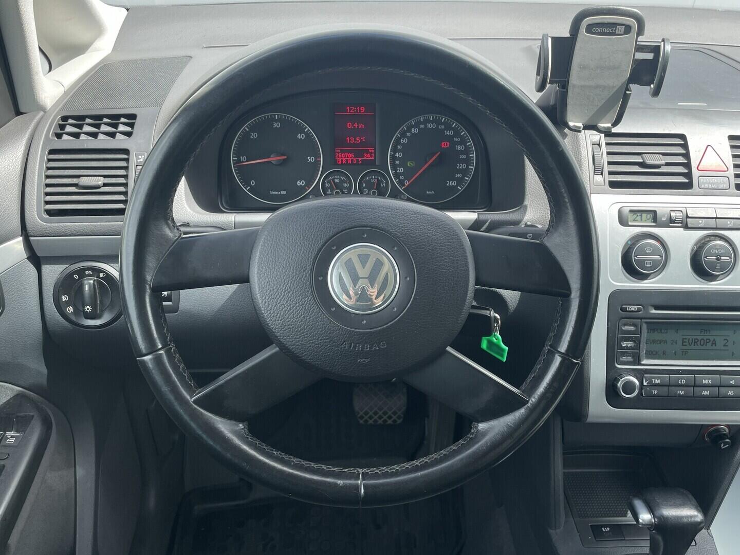 O119V07208_24.webp_TOURAN  2.0 TDI 103 kW automat