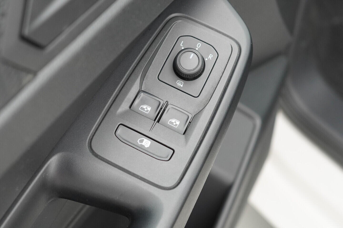 O119V07209_18.webp_CADDY MAXI - SKŘÍŇOVÝ VŮZ  2.0 TDI 75 kW manuál, DPH