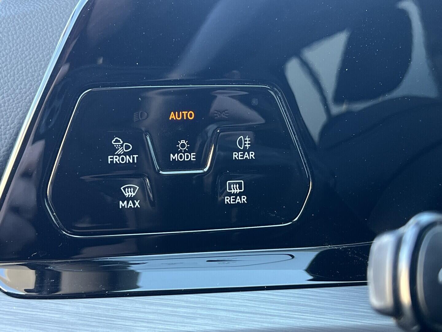 O119V07216_23.webp_GOLF Style 1.5 TSI 96 kW automat