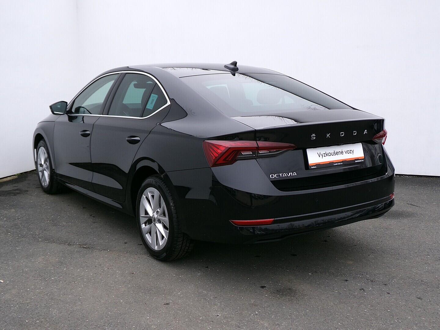 O119V07247_15.webp_OCTAVIA Style 2.0 TDI 110 kW automat, DPH